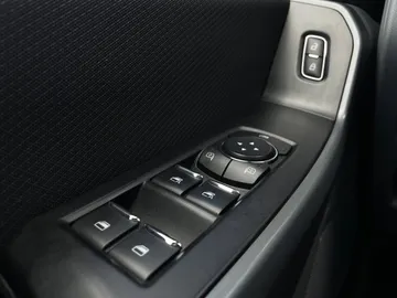 2023 Ford F-150 - image 22