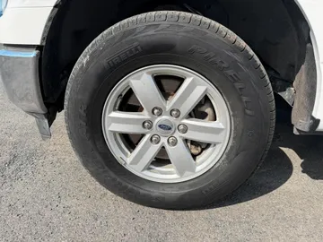 2022 Ford F-150 - image 7