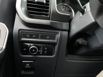 2023 Ford F-150 - image 28