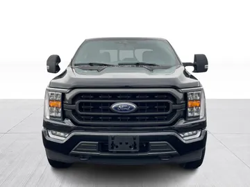 2023 Ford F-150 - image 8