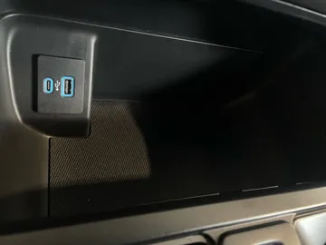 2024 Ford F-150 - image 25