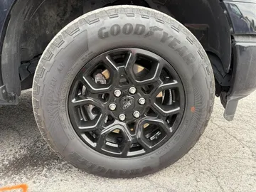 2024 Ford F-150 - image 7