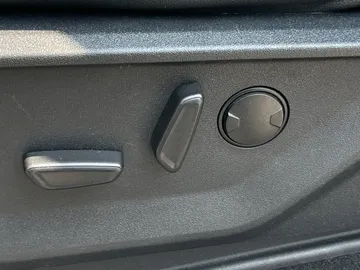 2024 Ford F-150 - image 24