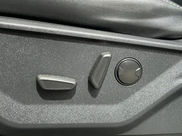 2024 Ford F-150 - image 21