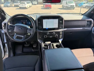 2025 Ford F-150 - image 9