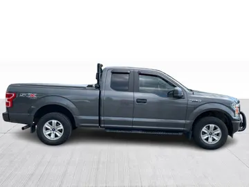 2019 Ford F-150 - image 2