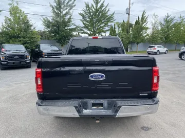 2022 Ford F-150 - image 6