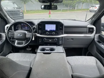 2022 Ford F-150 - image 9