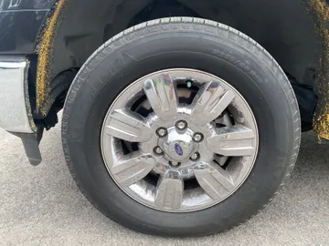 2022 Ford F-150 - image 7