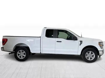 2023 Ford F-150 - image 2