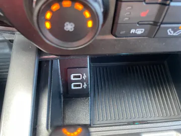 2019 Ford F-150 - image 24