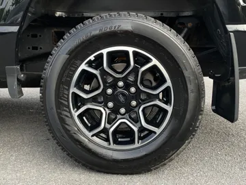 2022 Ford F-150 - image 6