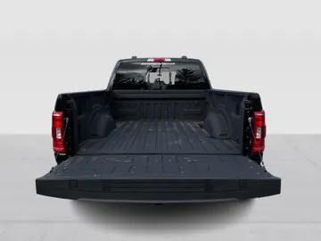 2022 Ford F-150 - image 13