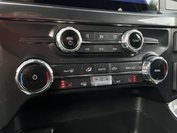 2022 Ford F-150 - image 23
