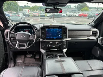 2022 Ford F-150 - image 9