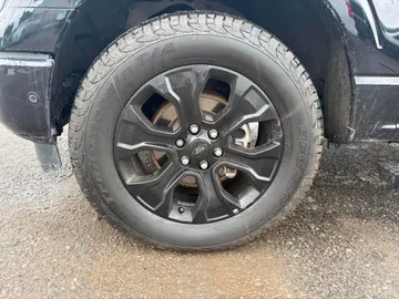 2022 Ford F-150 - image 10