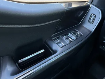 2022 Ford F-150 - image 22