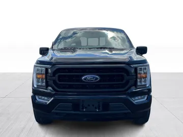 2022 Ford F-150 - image 8