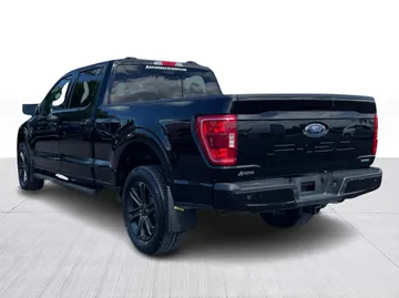 2022 Ford F-150 - image 11