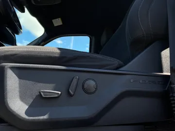 2022 Ford F-150 - image 23