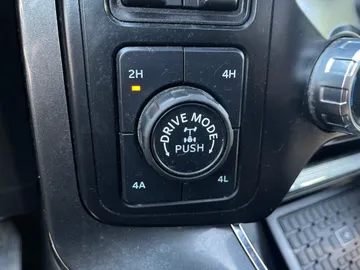 2023 Ford F-150 - image 33