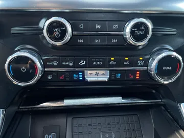 2023 Ford F-150 - image 31