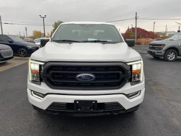 2022 Ford F-150 - image 2