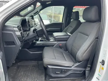2022 Ford F-150 - image 8