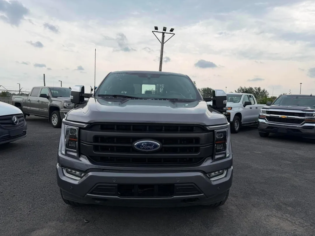 2022 Ford F-150 Hybrid — photo 2