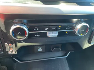 2023 Ford F-150 Hybrid - image 22