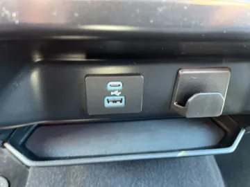 2023 Ford F-150 Hybrid - image 27