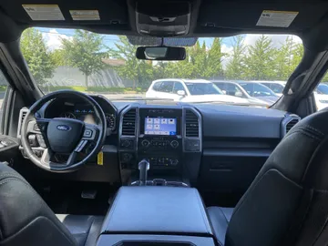 2017 Ford F-150 - image 9