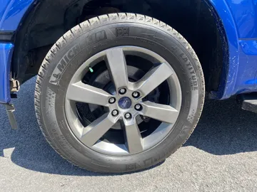 2017 Ford F-150 - image 7