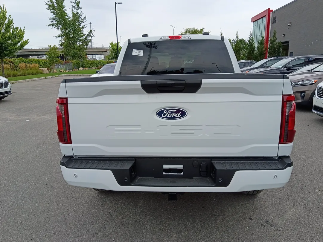 2026 Ford F-150 XLT Crew Cab 4x4, photo 5
