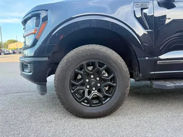 2024 Ford F-150 - image 7