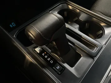 2024 Ford F-150 Hybrid - image 24