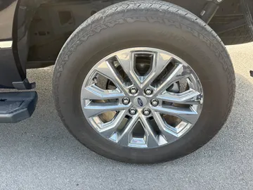2024 Ford F-150 - image 7