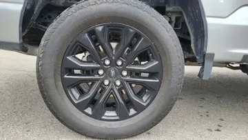 2024 Ford F-150 - image 7