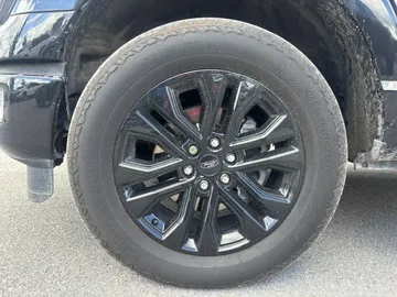 2024 Ford F-150 - image 7