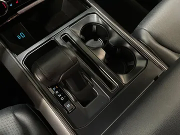 2024 Ford F-150 - image 28