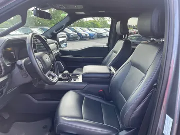 2024 Ford F-150 - image 3