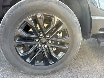 2024 Ford F-150 - image 8
