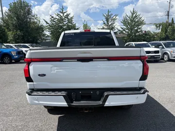 2023 Ford F-150 Lightning - image 6