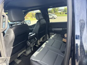 2022 Ford F-150 Lightning - image 7