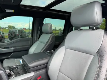 2023 Ford F-150 Lightning - image 8