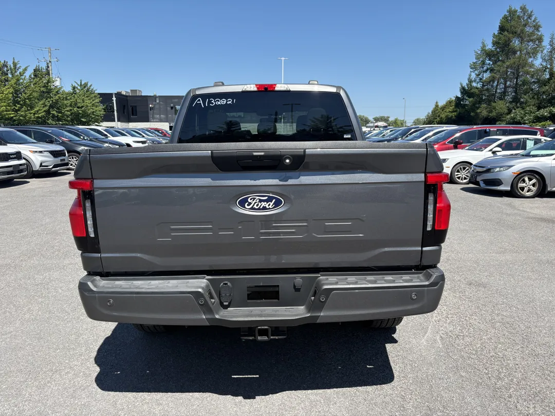 2025 Ford F-150 Lightning — photo 5
