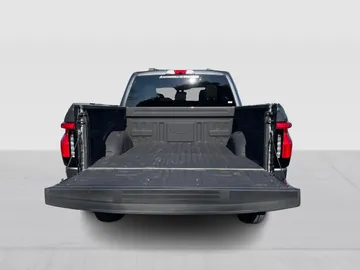 2025 Ford F-150 Lightning - image 13