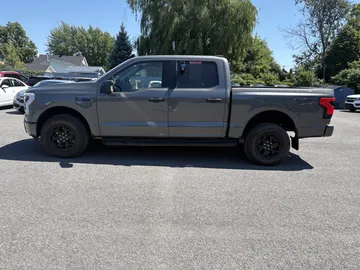 2025 Ford F-150 Lightning - image 4