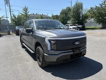 2025 Ford F-150 Lightning - image 3