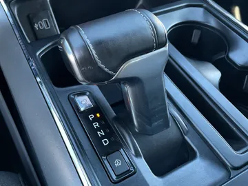 2025 Ford F-150 Lightning - image 30